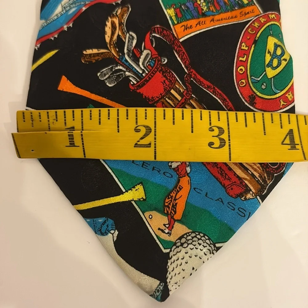 Addiction Golf Tournament Theme Men's 100% Silk Hand Made Necktie